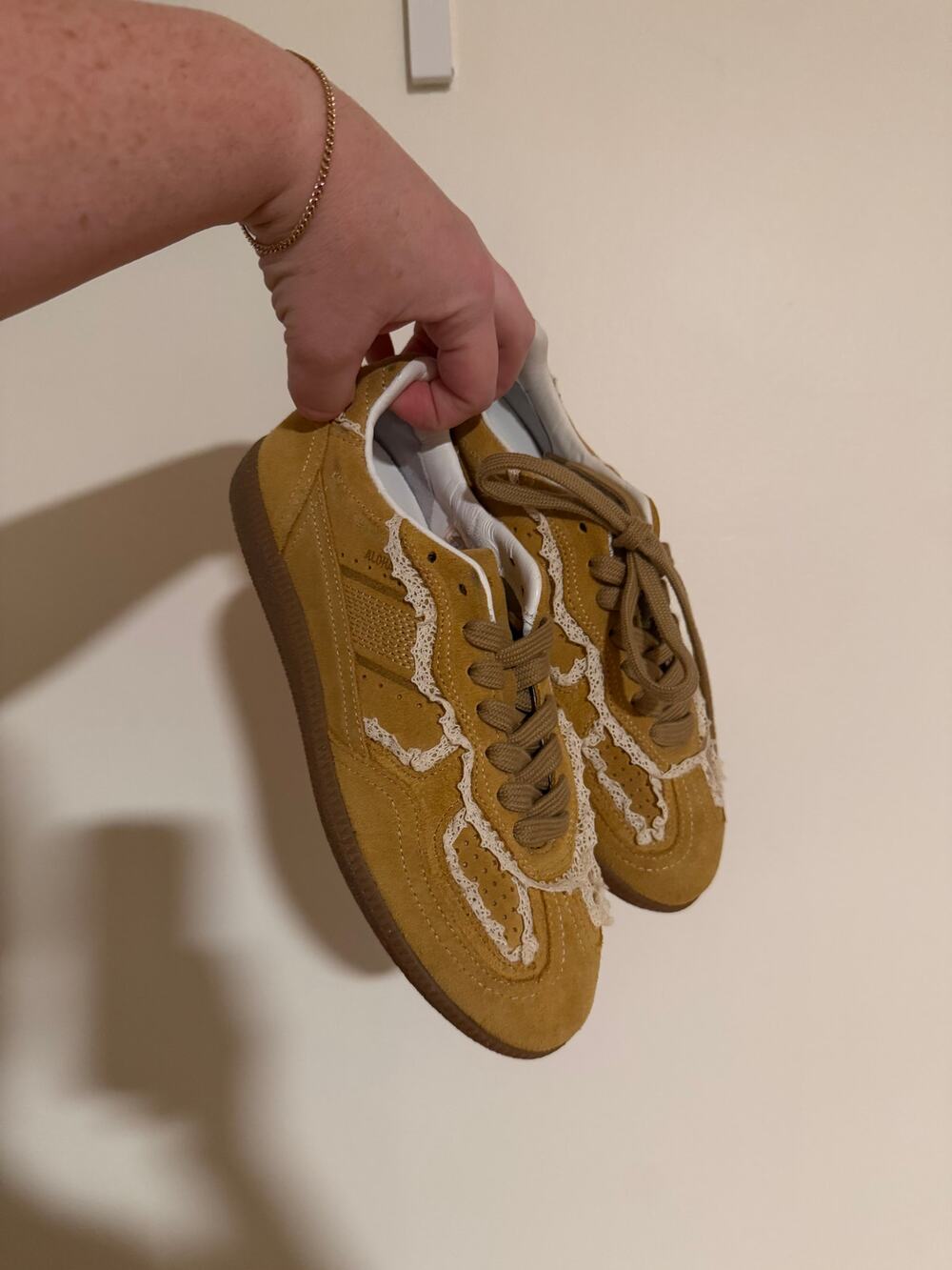 ALOHAS x Free People Tb.490 Crochet Sneaker, Honey Yellow, NWOT, Size 6 - Picture 3 of 6